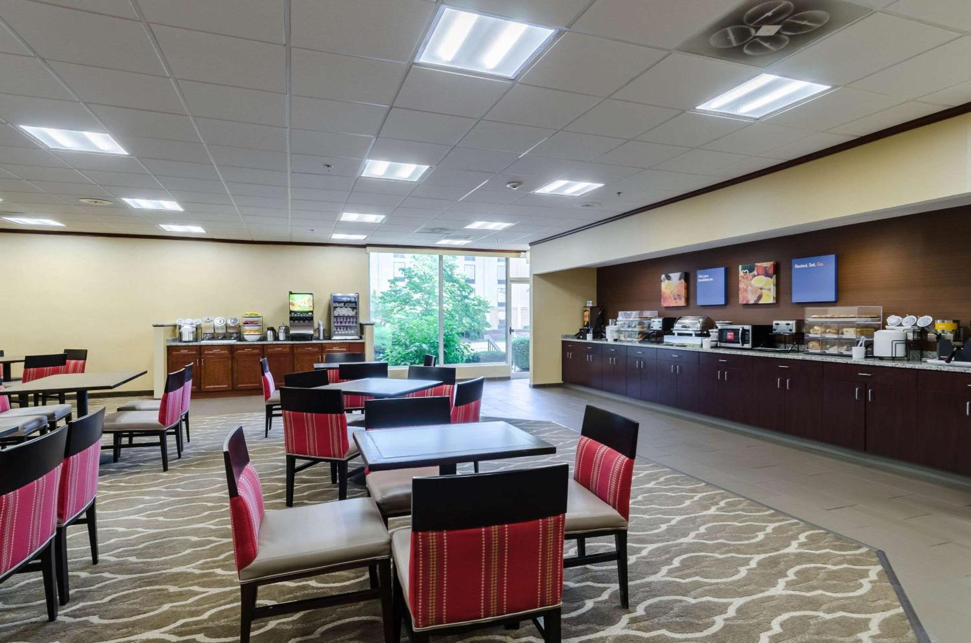 Comfort Inn Randolph-Boston מראה חיצוני תמונה