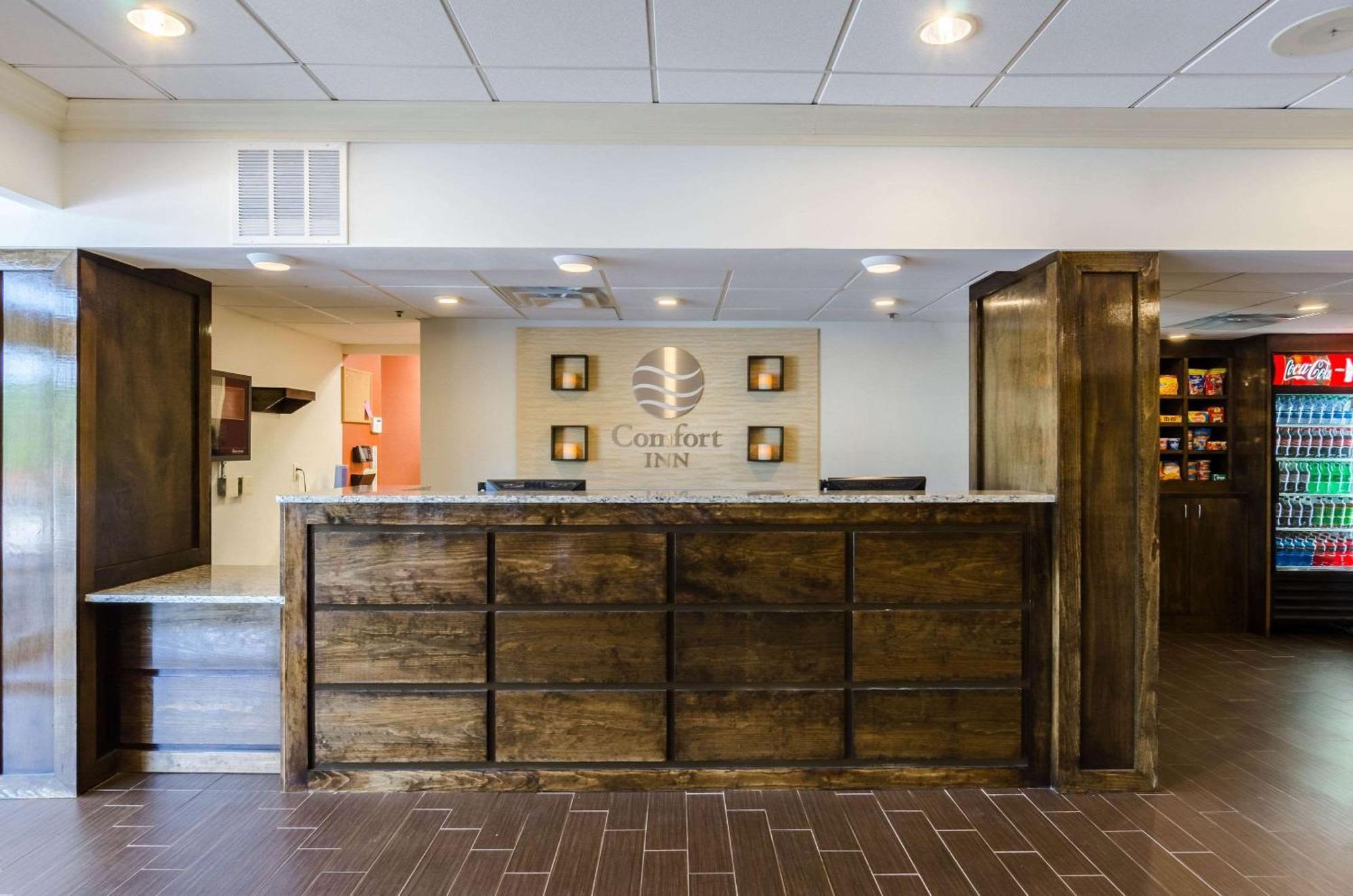 Comfort Inn Randolph-Boston מראה חיצוני תמונה