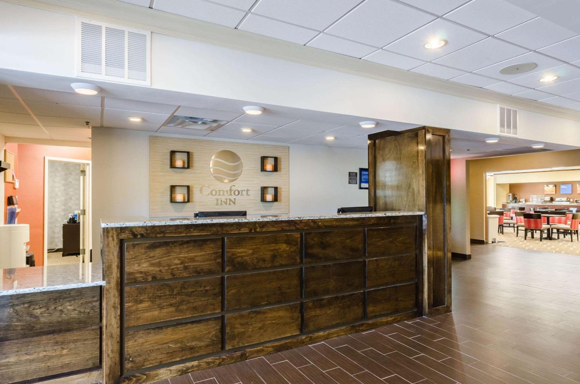 Comfort Inn Randolph-Boston מראה חיצוני תמונה